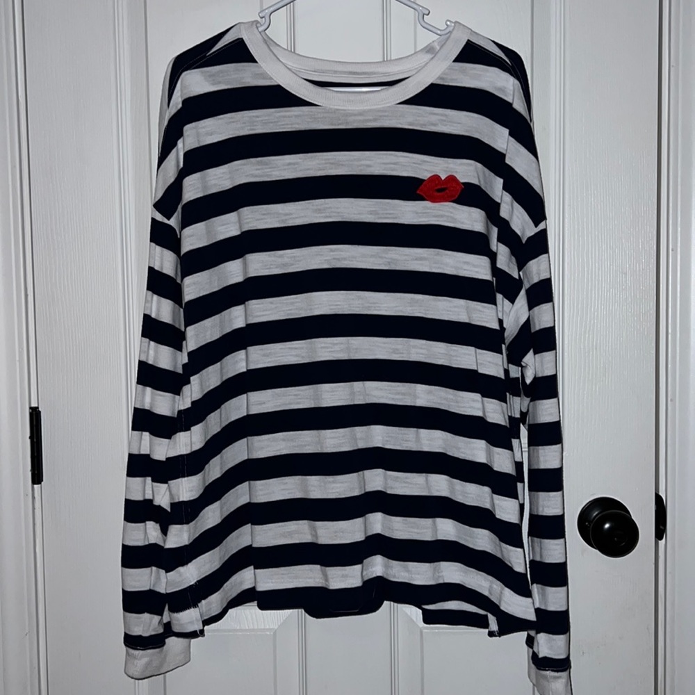 Old Navy Striped Easy Tee Shirt Red Lips XL